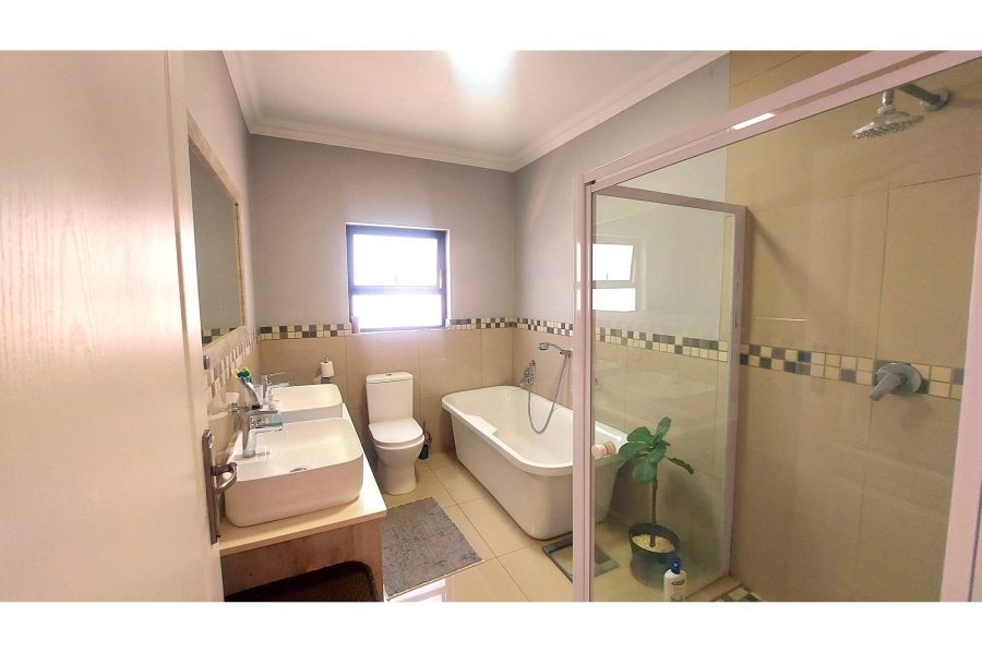 4 Bedroom Property for Sale in Melodie North West